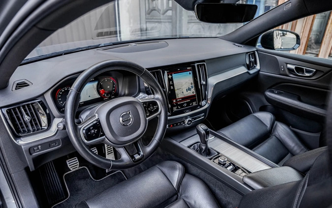 Volvo V60 cena 98900 przebieg: 157000, rok produkcji 2019 z Zalewo małe 781